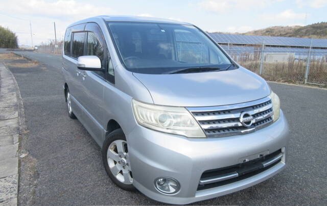 Nissan Serena For Sale In Uganda